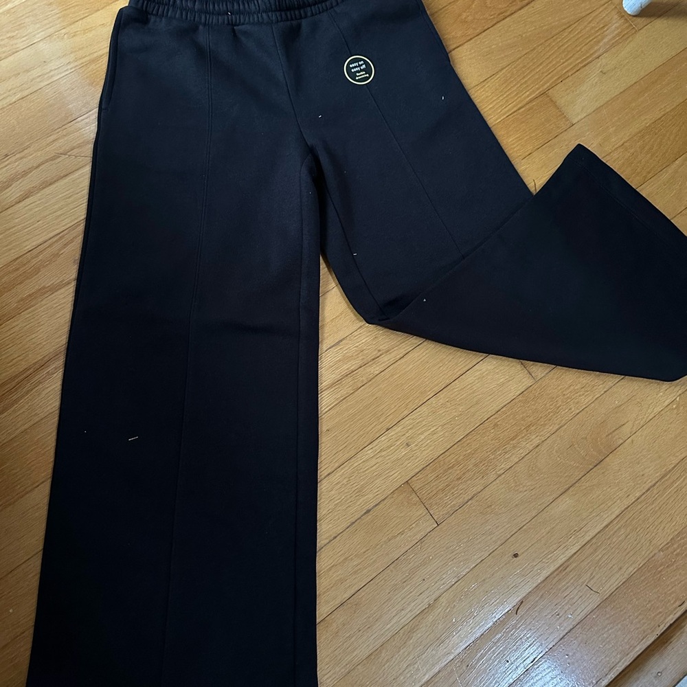 Art Class Black Garment with Logo